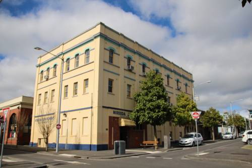 Nireeda Apartments on Clare