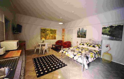Latrobe Art Apartments