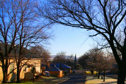 Christopher Hall's Colonial Accommodation