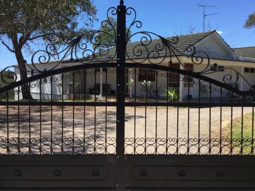 Kingcott Cottage