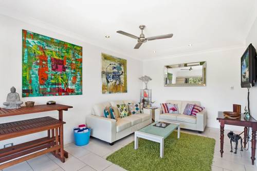 2 Bedroom Apartment Beachfront