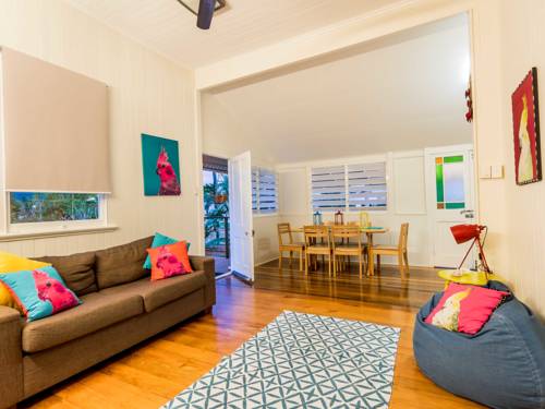 Funky City Queenslander Cottage