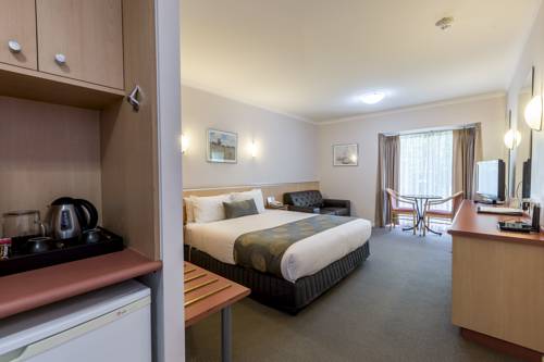 The Waverley International Hotel