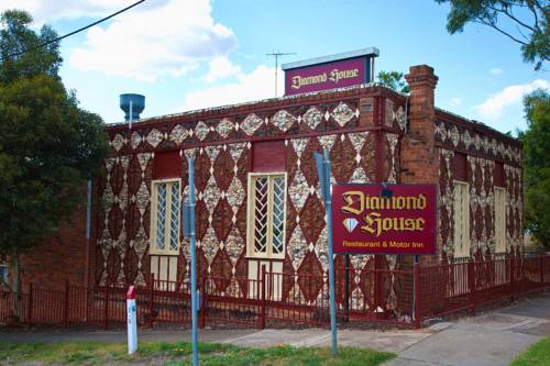 Diamond House Heritage Restaurant and Motor Inn