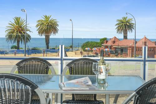 Unwind @ The Frontage Resort-Style Apartments