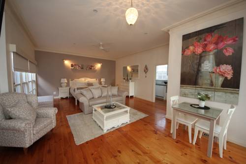 Girt By Sea Apartments