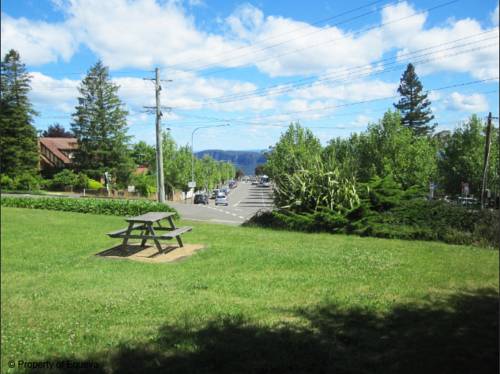 Echo Point Motor Inn