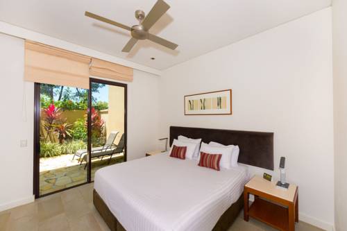 Private Sea Temple Resort Apartment in Palm Cove