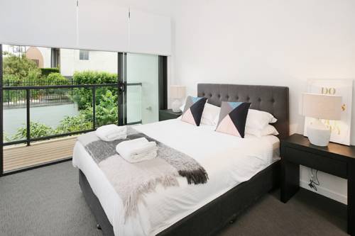 L25B 3BR Red Hill - Uptown Apartments