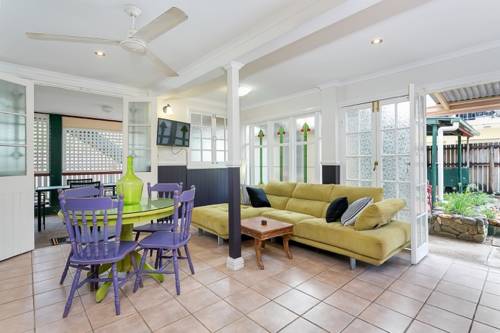 Budget Three Bed Cairns Apartment