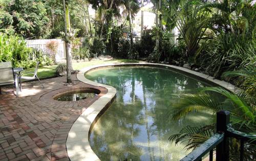 Tropical Reef Apartments