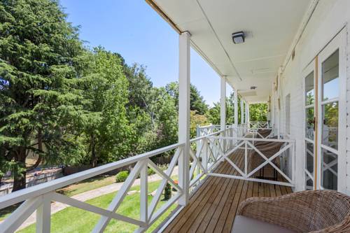 Lake Daylesford Apartment 2A