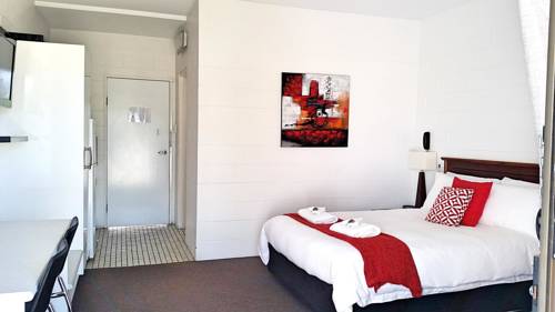 Aaron Motel