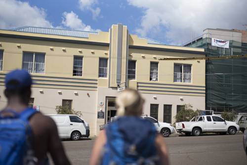 Bondi Beachouse YHA