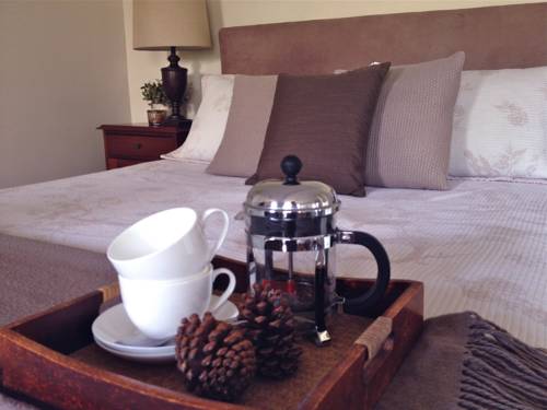 Jacaranda House Bed & Breakfast