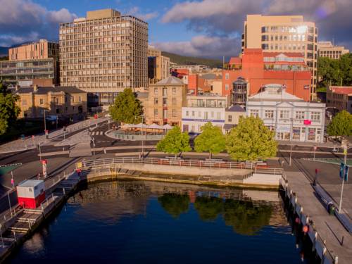 Customs House Hotel