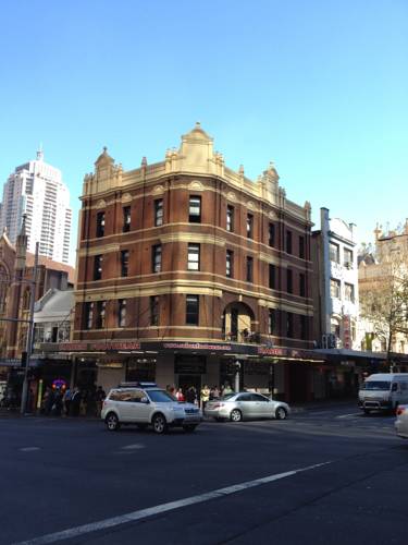 Central Perk Backpackers