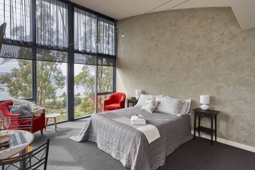 Tamar River Apartments