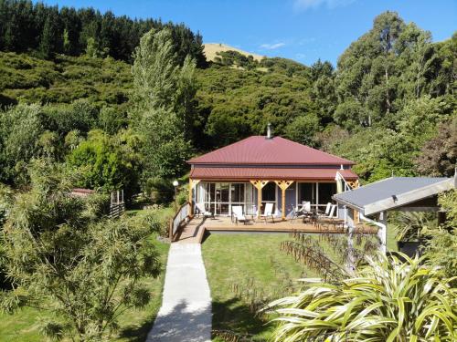 Loch Sloy Farmstay Little River
