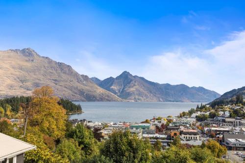 Queenstown House Boutique Bed & Breakfast and Apartments