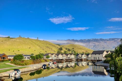 The Lake Resort - Heritage Collection