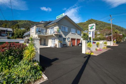 Aldan Lodge Motel